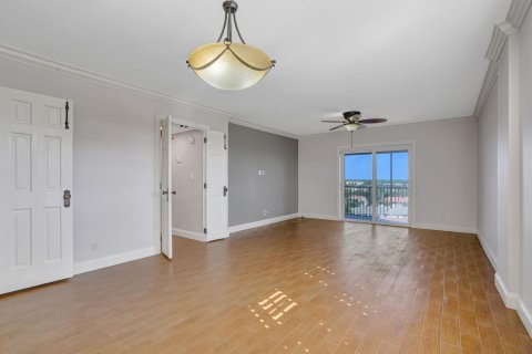 Condominio en venta en Coral Springs, Florida, 2 dormitorios, 83.61 m2 № 913328 - foto 12