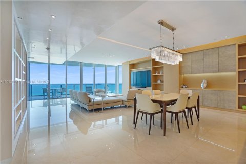 Condo in Sunny Isles Beach, Florida, 3 bedrooms  № 1239654 - photo 4