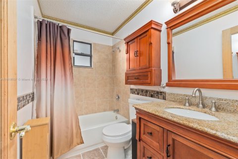 Villa ou maison à vendre à Port St. Lucie, Floride: 2 chambres, 83.61 m2 № 1239579 - photo 24