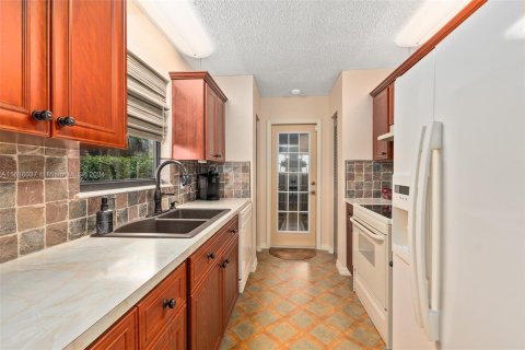 Villa ou maison à vendre à Port St. Lucie, Floride: 2 chambres, 83.61 m2 № 1239579 - photo 18