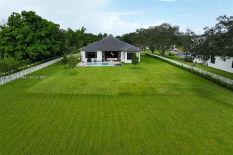 Villa ou maison à vendre à Southwest Ranches, Floride: 4 chambres № 1305421 - photo 15