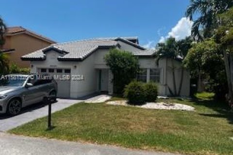 House in Cutler Bay, Florida 3 bedrooms, 151.71 sq.m. № 1305423 - photo 2