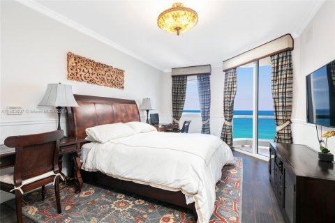 Condominio en venta en Sunny Isles Beach, Florida, 3 dormitorios, 205.69 m2 № 1167916 - foto 17