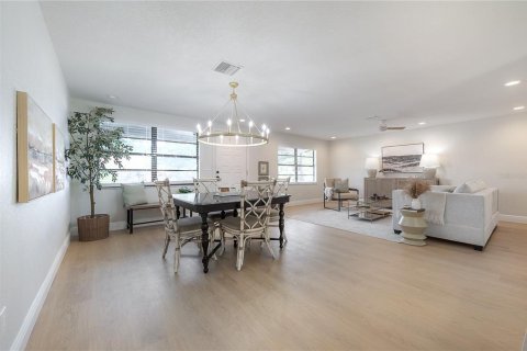 Casa en venta en Seminole, Florida, 3 dormitorios, 111.11 m2 № 1324802 - foto 9