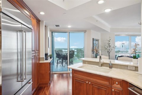 Copropriété à vendre à Saint Petersburg, Floride: 2 chambres, 204.66 m2 № 1373770 - photo 23