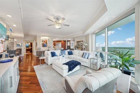 Condominio en venta en Saint Petersburg, Florida, 2 dormitorios, 204.66 m2 № 1373770 - foto 11