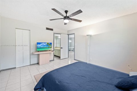 Condominio en venta en Tamarac, Florida, 2 dormitorios, 99.41 m2 № 1405998 - foto 15