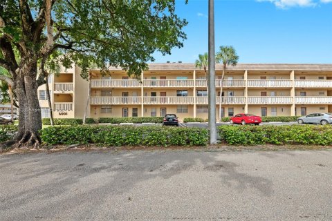 Condominio en venta en Tamarac, Florida, 2 dormitorios, 99.41 m2 № 1405998 - foto 25