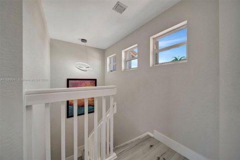 Townhouse in Pembroke Pines, Florida 2 bedrooms, 140.75 sq.m. № 1118826 - photo 19