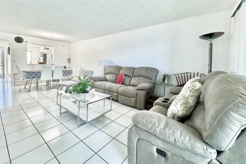 Condominio en venta en Delray Beach, Florida, 2 dormitorios, 124.4 m2 № 1118825 - foto 4
