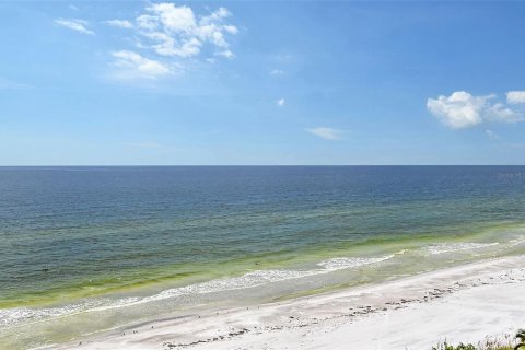 Condo in Longboat Key, Florida, 2 bedrooms  № 1357859 - photo 11