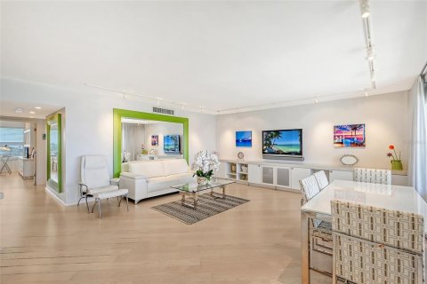 Copropriété à vendre à Longboat Key, Floride: 2 chambres, 135.45 m2 № 1357859 - photo 2