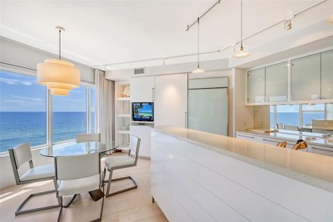 Copropriété à vendre à Longboat Key, Floride: 2 chambres, 135.45 m2 № 1357859 - photo 15