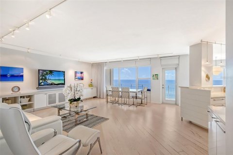 Copropriété à vendre à Longboat Key, Floride: 2 chambres, 135.45 m2 № 1357859 - photo 19