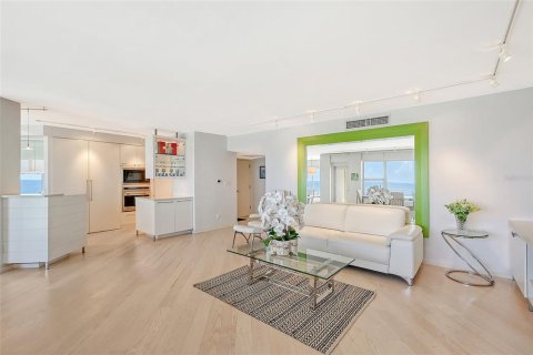 Copropriété à vendre à Longboat Key, Floride: 2 chambres, 135.45 m2 № 1357859 - photo 30