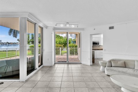 Copropriété à vendre à Aventura, Floride: 3 chambres, 197.88 m2 № 1293534 - photo 7