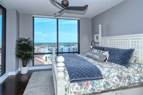 Condo in Sarasota, Florida, 2 bedrooms  № 499459 - photo 27