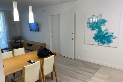 Copropriété à vendre à Hallandale Beach, Floride: 2 chambres, 95.5 m2 № 1310011 - photo 23