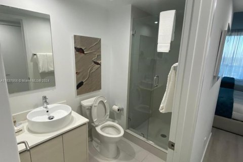 Copropriété à vendre à Hallandale Beach, Floride: 2 chambres, 95.5 m2 № 1310011 - photo 13