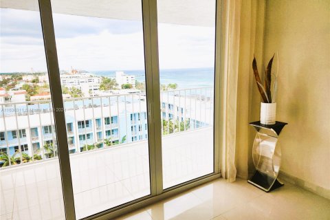 Copropriété à vendre à Deerfield Beach, Floride: 1 chambre, 78.78 m2 № 1310094 - photo 10