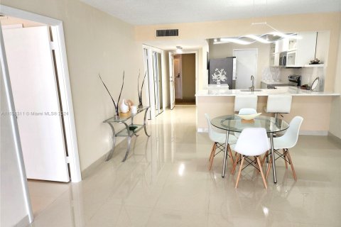 Condo in Deerfield Beach, Florida, 1 bedroom  № 1310094 - photo 30