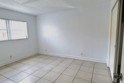 Copropriété à vendre à Lantana, Floride: 1 chambre, 57.6 m2 № 1175232 - photo 12