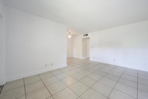 Copropriété à vendre à Lantana, Floride: 1 chambre, 57.6 m2 № 1175232 - photo 18