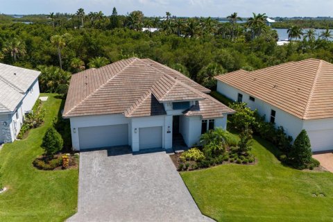 Villa ou maison à vendre à Vero Beach, Floride: 2 chambres, 198.16 m2 № 1216058 - photo 1