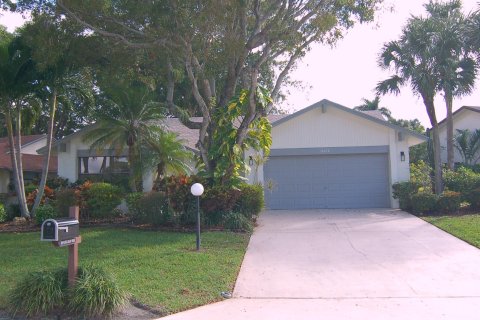House in Delray Beach, Florida 2 bedrooms, 168.34 sq.m. № 1216056 - photo 18