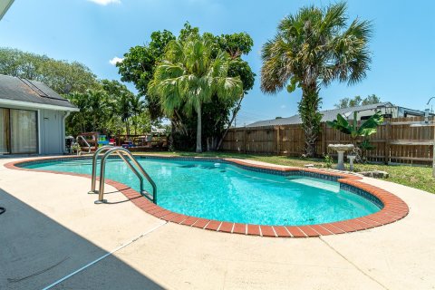 Villa ou maison à vendre à Royal Palm Beach, Floride: 3 chambres, 140.1 m2 № 1215978 - photo 18