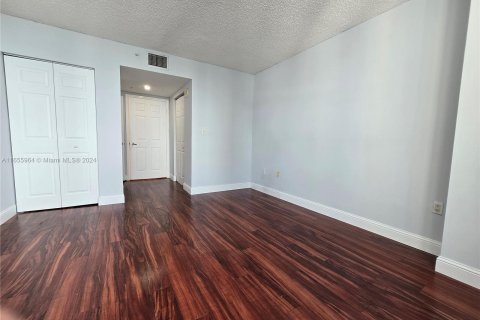 Appartement à louer à Miami, Floride: 2 chambres, 105.91 m2 № 1355339 - photo 13