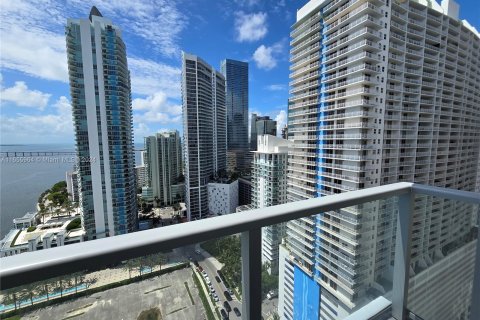 Apartamento en alquiler en Miami, Florida, 2 dormitorios, 105.91 m2 № 1355339 - foto 2