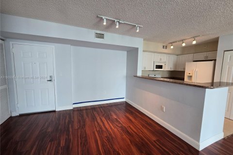 Appartement à louer à Miami, Floride: 2 chambres, 105.91 m2 № 1355339 - photo 24