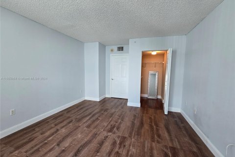 Appartement à louer à Miami, Floride: 2 chambres, 105.91 m2 № 1355339 - photo 21