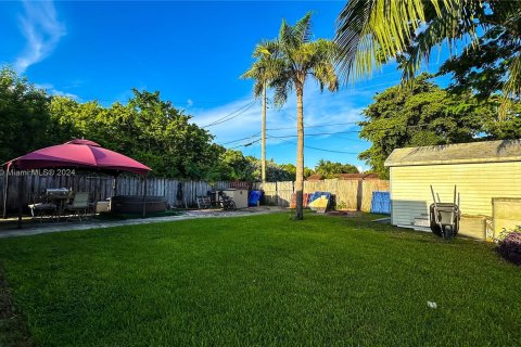 Casa en venta en Hollywood, Florida, 3 dormitorios, 147.16 m2 № 1355293 - foto 30