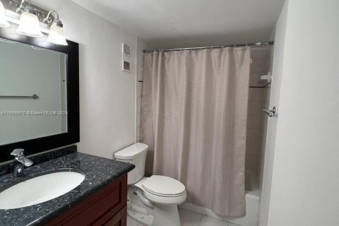 Condo in Sunrise, Florida, 2 bedrooms  № 1355254 - photo 25