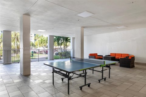 Copropriété à louer à Sunny Isles Beach, Floride: 2 chambres, 138.61 m2 № 1356793 - photo 27