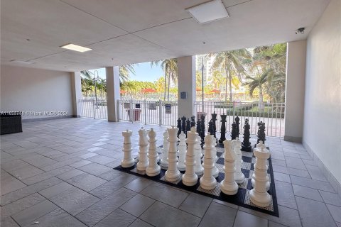 Copropriété à louer à Sunny Isles Beach, Floride: 2 chambres, 138.61 m2 № 1356793 - photo 28