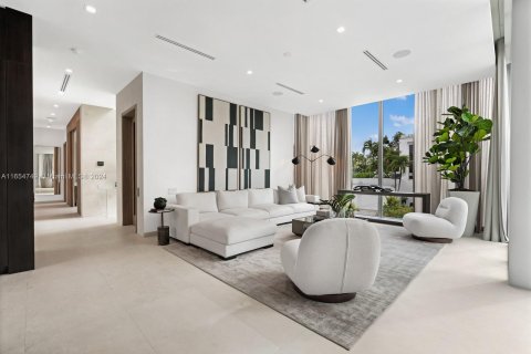 Casa en venta en Miami, Florida, 4 dormitorios, 340.02 m2 № 1356794 - foto 10