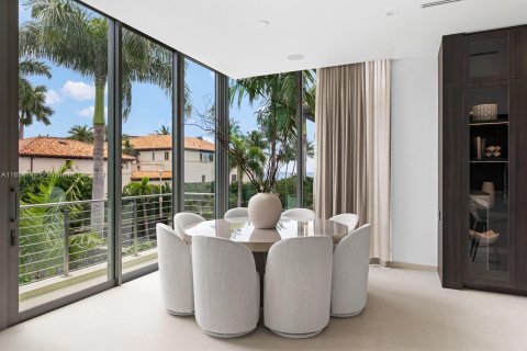 Casa en venta en Miami, Florida, 4 dormitorios, 340.02 m2 № 1356794 - foto 16