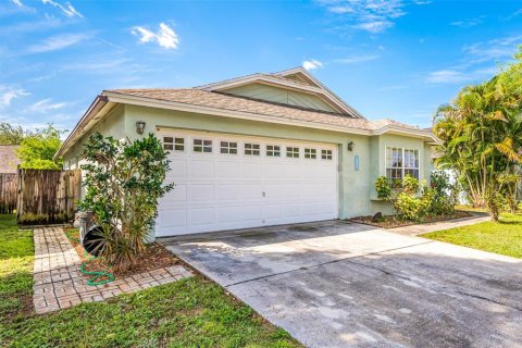 Villa ou maison à vendre à Brandon, Floride: 3 chambres, 130.99 m2 № 1108490 - photo 12