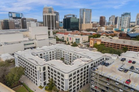 Condo in Orlando, Florida, 1 bedroom  № 1372293 - photo 1