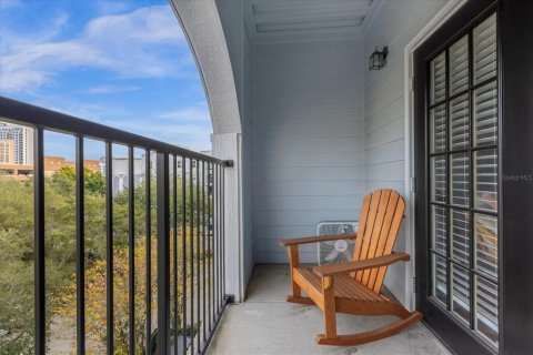 Condo in Orlando, Florida, 1 bedroom  № 1372293 - photo 14