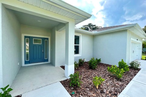 House in Edgewater, Florida 4 bedrooms, 188.78 sq.m. № 1372014 - photo 5