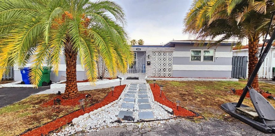 Villa ou maison à Miramar, Floride 3 chambres, 214.51 m2 № 1224090
