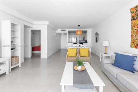 Condominio en venta en Miami Beach, Florida, 2 dormitorios, 122.63 m2 № 1224032 - foto 16