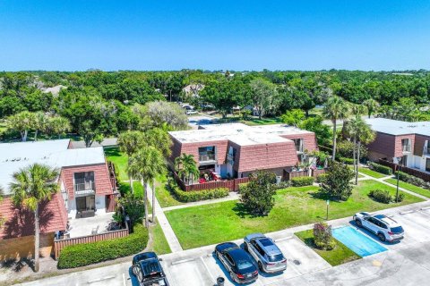 Adosado en venta en Palm City, Florida, 3 dormitorios, 114.83 m2 № 1210215 - foto 3