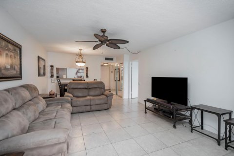 Copropriété à vendre à Tamarac, Floride: 1 chambre, 69.68 m2 № 1210343 - photo 19