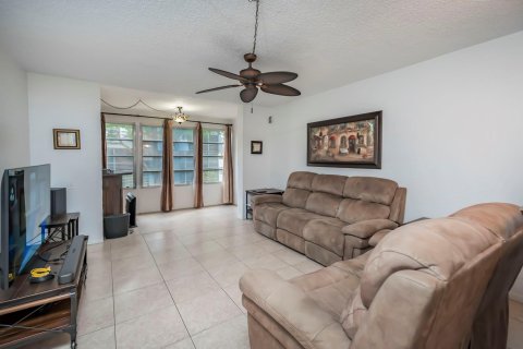 Condominio en venta en Tamarac, Florida, 1 dormitorio, 69.68 m2 № 1210343 - foto 21