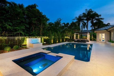 Villa ou maison à vendre à Palmetto Bay, Floride: 6 chambres, 342.25 m2 № 1132394 - photo 27